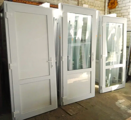 Купити Двері пластикові WDS
Двері пластикові WDS 5s, 800*2100, Al-поріг, склопакет 1-но камерний ДМ.Al.WDS 5s.800*2100.4-16-4 фото