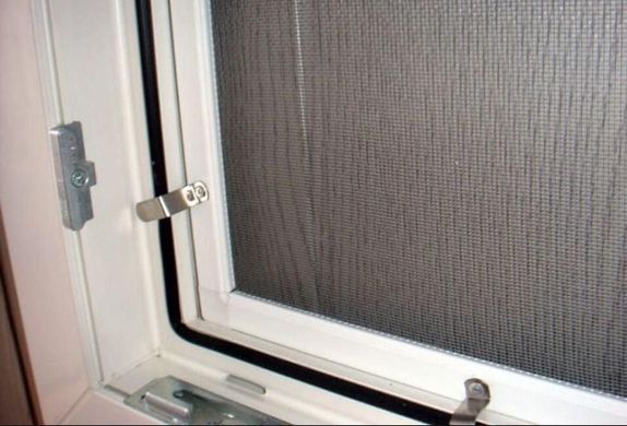 Купити Москітна сітка на вікно 800 мм*1400 мм